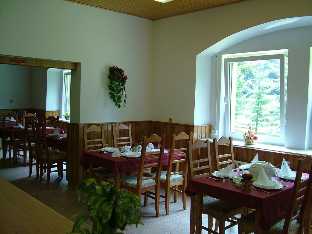 Penzion Borovica Stratená Extérieur photo