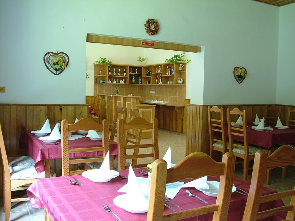 Penzion Borovica Stratená Extérieur photo